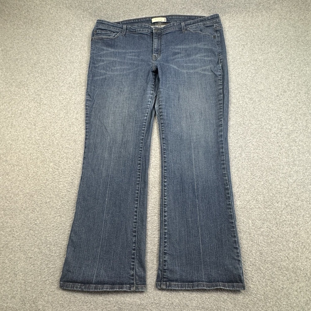 Levi's 590 Bootcut Jeans Womens 22M (44x31) Blue Denim 5-Pockets‎ Cotton Stretch